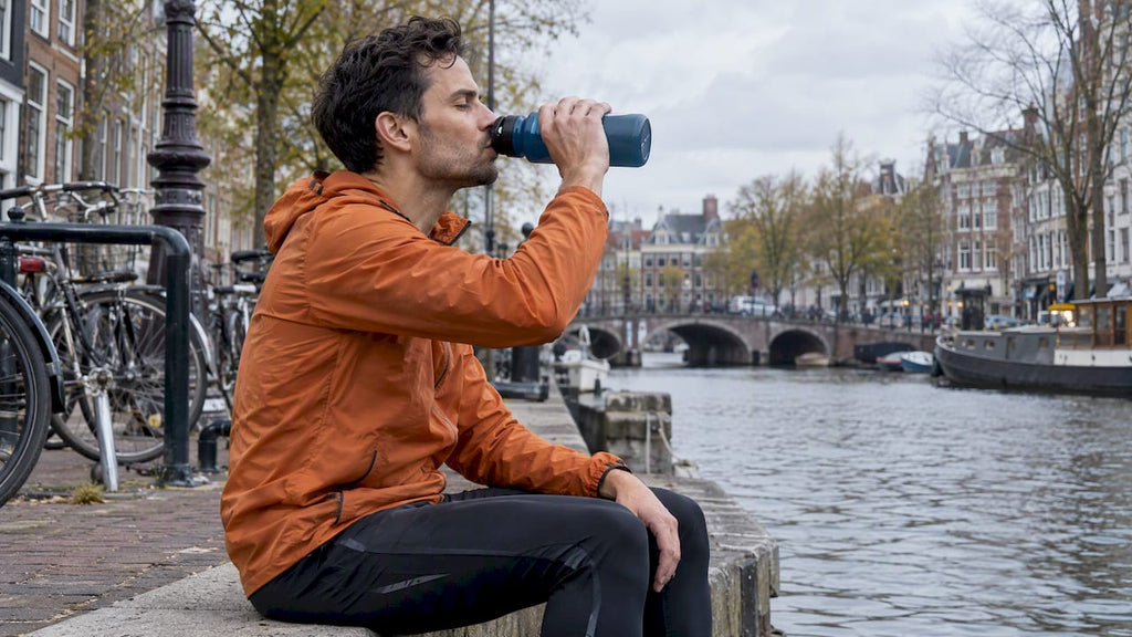 Creatine en hydratatie: trekt het vocht naar je spieren of droog je uit?